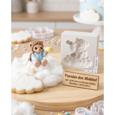 Molde de Silicone Urso na Nuvem Médio 2630 Confeitaria Biscuit