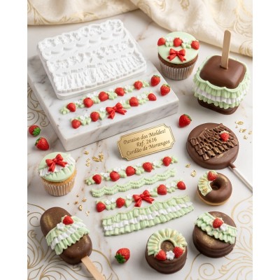 Molde de Silicone Faixas de Morangos e Babados 2635 Confeitaria Biscuit