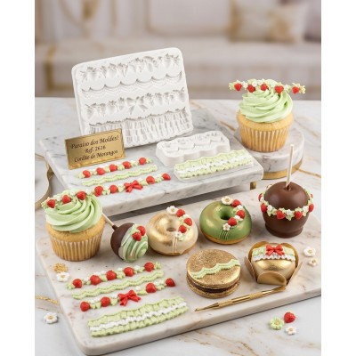 Molde de Silicone Faixas de Morangos e Babados 2635 Confeitaria Biscuit