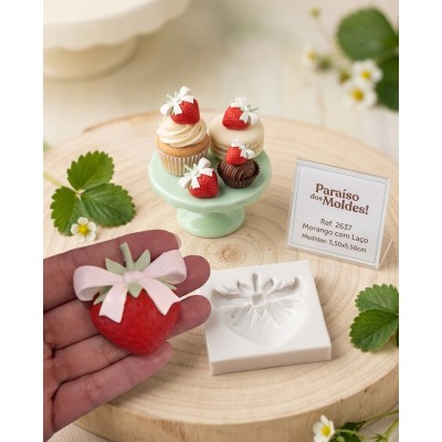 Moldes de Silicone Morango com Laço 2637 Confeitaria Biscuit