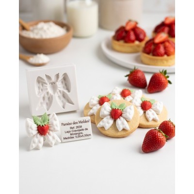 Molde de Silicone Laço Cravejado de Morangos 2638 Confeitaria Biscuit