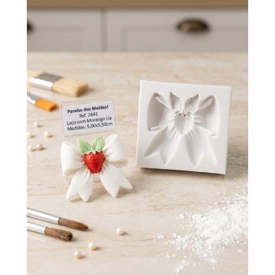 Molde de Silicone Laço com Morango Lia 2641 Confeitaria Biscuit
