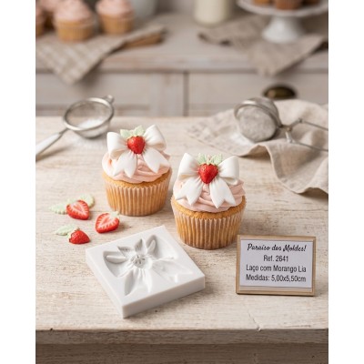 Molde de Silicone Laço com Morango Lia 2641 Confeitaria Biscuit
