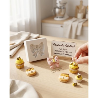 Molde de Silicone Laço Abelha Pequeno 2644 Confeitaria Biscuit