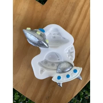 Duas Naves Extraterrestre