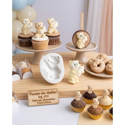 Molde de Silicone Confeitaria Biscuit Urso com Mamadeira - 1533