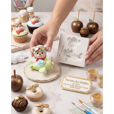 Molde de Silicone Urso no Avião Grande e Fundo 2615 Confeitaria Biscuit