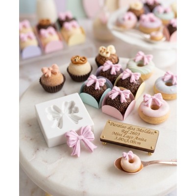 Molde de Silicone Laço Anitta Pequeno 2603 Confeitaria Biscuit