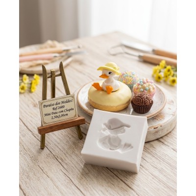 Molde de Silicone Mini Pata com Chapéu 2600 Confeitaria Biscuit