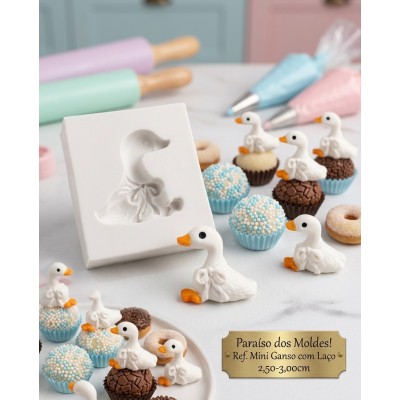 Molde de Silicone Mini Ganso com Chapéu 2601 Confeitaria Biscuit