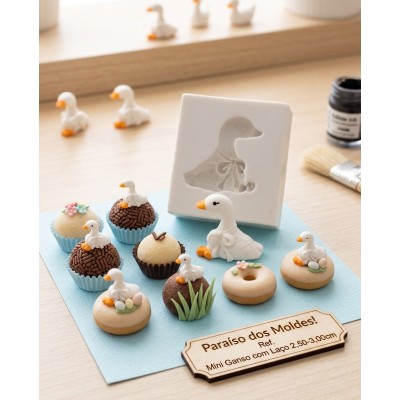 Molde de Silicone Mini Ganso com Chapéu 2601 Confeitaria Biscuit