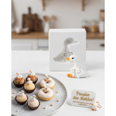 Molde de Silicone Mini Ganso com Chapéu 2601 Confeitaria Biscuit