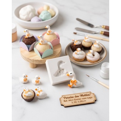 Molde de Silicone Mini Ganso com Chapéu 2601 Confeitaria Biscuit