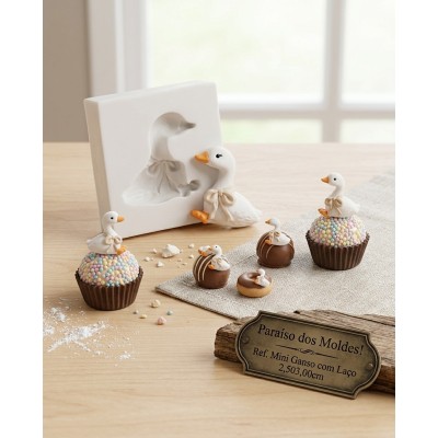 Molde de Silicone Mini Ganso com Chapéu 2601 Confeitaria Biscuit