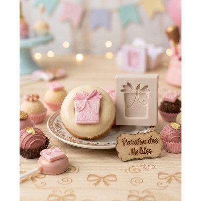 Molde de Silicone para Confeitaria e Biscuit Caixa de Presente - 994