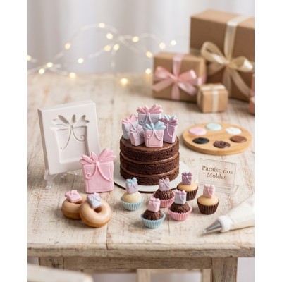 Molde de Silicone para Confeitaria e Biscuit Caixa de Presente - 994